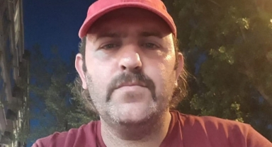 Mobilya ustası evinde ölü bulundu