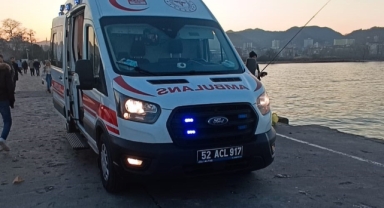 Ordu’da amatör balıkçı oltasını atarken denize düştü