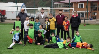 Piraziz Belediye Başkanı Ayyıldız, Futbol Kursunu Ziyaret Ederek Çocuklarla Bir Araya Geldi