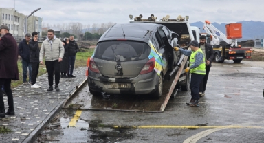 Samsun'da su kanalına düşen sürücü kursu eğitim aracındaki 2 kişi yaralandı
