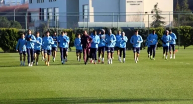 Trabzonspor Teknik Direktörü Şenol Güneş: ‘Bulunduğumuz Yer Bize Yakışmıyor’