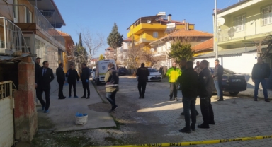 Üç gündür kayıp olan kadının cansız bedeni karşı komşusunun bahçesindeki çuvalda bulundu