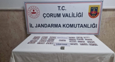 Çorum’da 342 sentetik ecza hapı ele geçirildi: 3 gözaltı