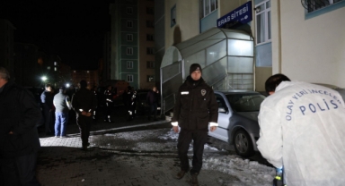Eski nişanlısını öldürüp intihar etti