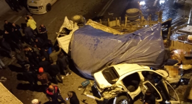 Freni boşalan kamyon dehşet saçtı: 3 kişi öldü, 26 kişi yaralandı
