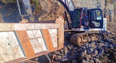 Giresun İl Özel İdaresi'nden Eynesil’de Yol Genişletme Çalışması