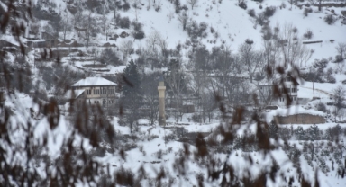 Giresun, Trabzon, Ordu, Rize, Artvin ve Gümüşhane’de  824 yerleşim yeri yolunda karla mücadele ediliyor