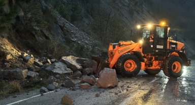 Sinop’ta kar yağışı heyelanlara yol açtı