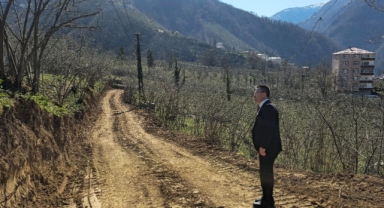Doğankent Belediye Başkanı Özden, Sadıklı Mahallesi Karabıçakgil Mezarlığı Yolunun Açıldığını Duyurdu