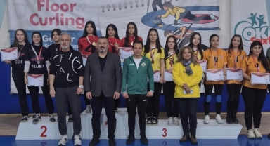 Espiye Şehit Cengiz Sarıbaş Lisesinden Floor Curling Gençler Grup Müsabakalarında Büyük Başarı