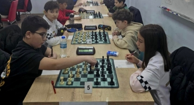 Giresun'da 'Bir Yıldız, Bir Hilal İlelebet İstiklal Satranç Turnuvası'nda Dereceler Belirlendi 