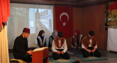 Giresun'da öğrenciler, İstiklal Marşı ve Mehmet Akif Ersoy'u çeşitli programlarla andı