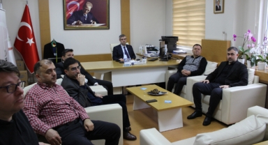 Giresun'da Sağlık Yönetimi, 81 İlde Eş Zamanlı Düzenlenen Malpraktis Eğitimi Toplantısına Katıldı 