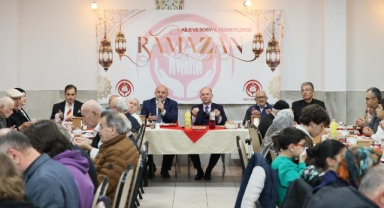 Giresun Valisi Serdengeçti, Giresun Huzurevinde Yaşlılara Saygı Haftası İftar Programına Katıldı