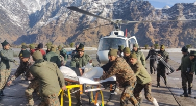 Hindistan'daki çığ felaketinde 60 saatlik kurtarma operasyonu sona erdi: 46 işçi kurtarıldı, 8 ölü