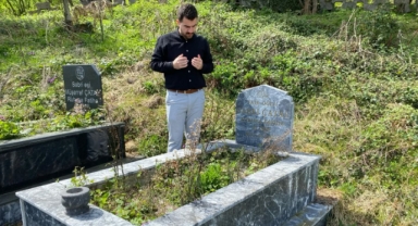 Piraziz Belediye Başkanı Ayyıldız, Merhum Sabri Çatal'ı Mezarı Başında Andı
