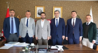 Giresun İl Sağlık Müdürü İskender Aksoy, Piraziz Belediye Başkanı Ayyıldız’ı Ziyaret Etti