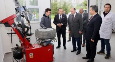 Giresun Valisi Serdengeçti'den 125. Yıl Mesleki ve Teknik Anadolu Lisesine Övgü: ‘Üretimde Eğitim, Eğitimde Üretim’