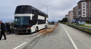Gürcistan’dan Antalya’ya Giden Öğrenci Otobüsü Eynesil’de Kaza Yaptı: Facia Son Anda Önlendi
