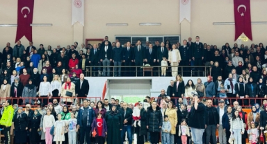 Miniklerden Büyük Kutlama: Espiye’de 23 Nisan Coşkusu