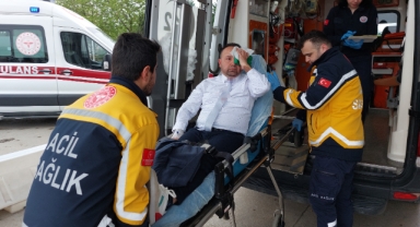 Okuldan atılan öğrenci okula gelip nöbetçi öğretmene saldırarak hastanelik etti