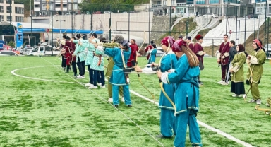 Pirazizli Okçular, Hem Kızlarda Hem Erkeklerde Attığını 12'den Vurdu!
