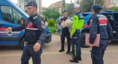Piyasaya sürecekleri sentetik ecza haplarla yakalanan 2 şahıs tutuklandı