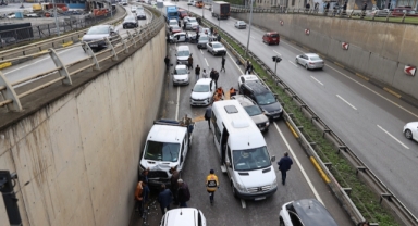 Trabzon'da zincirleme trafik kazası: 8 kişi yaralandı