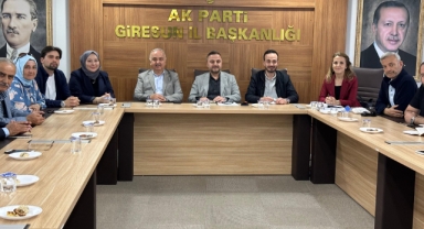 AK Parti Giresun İl Başkanlığı’nda Haftalık Olağan Yönetim Kurulu Toplantısı Gerçekleştirildi