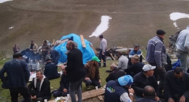 Alucra’da Yayla Evleri Kundaklandı: Karabörk Köyü Tek Yürek Oldu