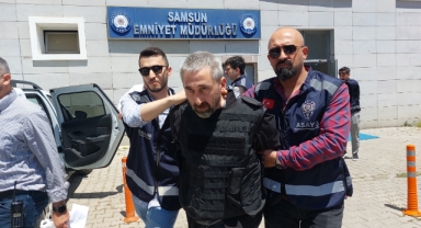 Berber koltuğunda kardeşini vuran ağabey susma hakkını kullandı