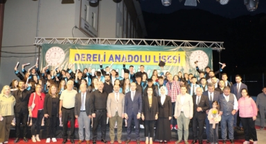 Dereli Anadolu Lisesi’nde Mezuniyet Coşkusu