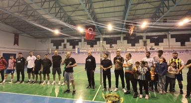 Dereli’de Voleybol Turnuvası Coşkusu: Kupayı Kazanan Dereli Kaymakamlığı Oldu