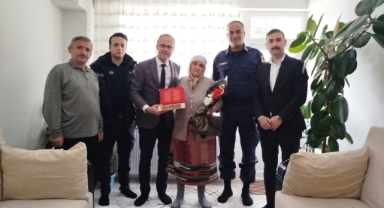 Dereli Kaymakamı Emrah Azman'dan Anneler Günü'nde Şehit Annelerine Anlamlı Ziyaret