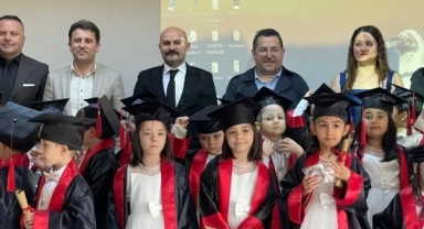 Dereli Şehit Salih Dinç Anaokulu’nda Renkli Yıl Sonu Gösterisi