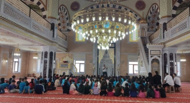 Espiye’de Öğrenciler Camide Buluştu