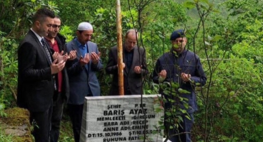 Espiyeli Şehitler Kabirleri Başında Dualarla Anıldı
