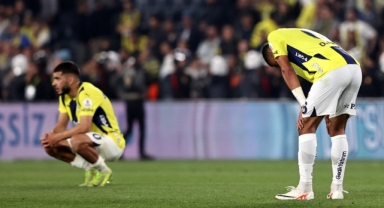 Fenerbahçe, Kadıköy'de kaybettiği puanlarla şampiyonluktan uzaklaştı