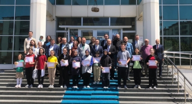 Giresun’da Altın Gibi Yarışmaya Altın Ödülü: Kitap Okuma Yarışmalarıyla Öğrenciler Ödüllendirildi