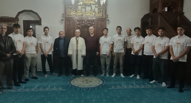 Giresun’da Evliya Çelebi Projesi Kapsamında Öğrencilerden Tarihi Camiye Ziyaret