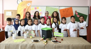 Giresun'da Minik Ellerden Büyük Farkındalık: Öğrenciler Gıda Atıklarını Gübreye Dönüştürdü