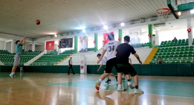 Giresun’da ‘Sokaklar Bizim 3x3 Basketbol Gençlik Kupası’ Heyecanı Yaşandı