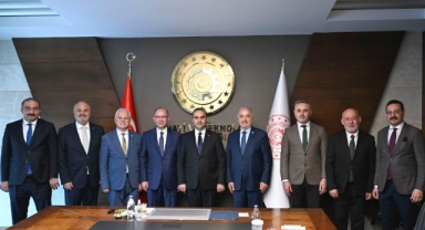 Giresun Heyetinden Bakan Kacır’a Ziyaret: Şebinkarahisar OSB ve Kalkınma Hamleleri Masaya Yatırıldı