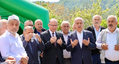 Giresun Valisi Serdengeçti, Milletvekili Ali Temür’e Taziye Ziyaretinde Bulundu