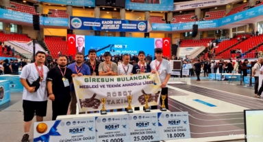 Giresunlu öğrencilerden uluslararası robotik başarı: Dünya şampiyonu oldular