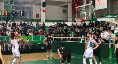Kerasusspor Play-Off'a Veda Etti