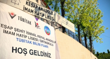 Keşap Şehit İsmail Kefal AİHL’de TÜBİTAK 4006 Bilim Fuarı Açıldı