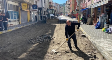 Keşap'ta Gazhane Caddesi Yenileniyor
