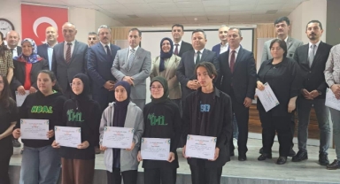 Mustafa Kutlu’nun Edebiyat Dünyasına Yolculuk: Giresun’da Anadolu Mektebi Paneli Gerçekleştirildi