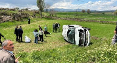 Öğrenci servisi devrildi: 15 öğrenci yaralı